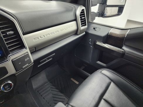 Used 2022 Ford F350 Lariat w/ Tremor Off-Road Package image 12