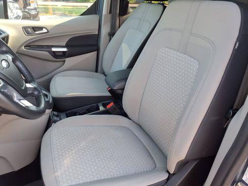 Used 2020 Ford Transit Connect XLT FWD image 3