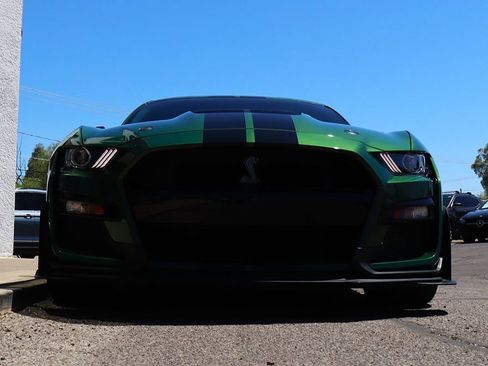 Used 2022 Ford Mustang Shelby GT500 w/ Technology Package RWD image 17