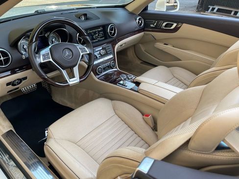Used 2015 Mercedes-Benz SL 550 image 37