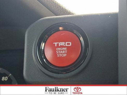 Certified 2024 Toyota Tacoma TRD Off-Road AWD/4WD image 25