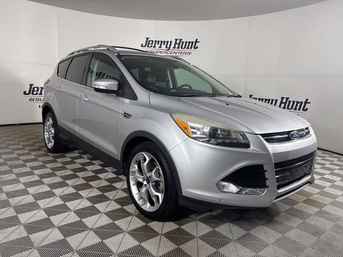 Used 2014 Ford Escape Titanium w/ Equipment Group 401A FWD image 3