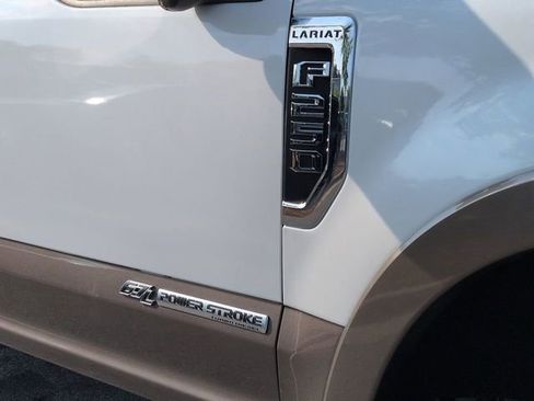 Used 2019 Ford F250 Lariat w/ Lariat Ultimate Package AWD/4WD image 14