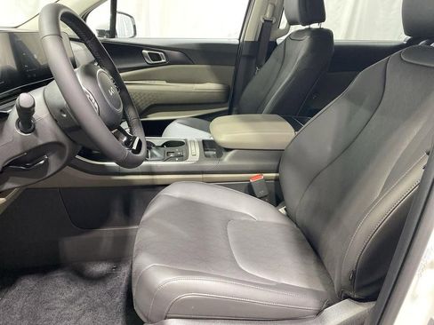New 2026 Kia Carnival image 13