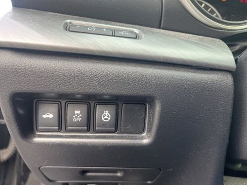 Used 2018 Nissan Maxima 3.5 SL image 12