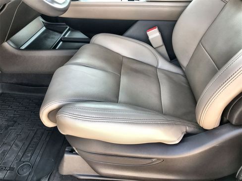 Used 2024 Lincoln Navigator Reserve image 12