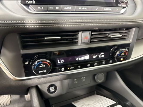 New 2026 Nissan Rogue SV w/ SV Premium Package image 9