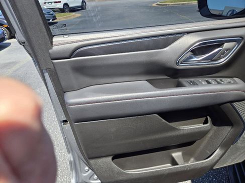 Used 2023 Chevrolet Tahoe RST w/ Luxury Package AWD/4WD image 19