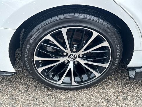 Used 2019 Toyota Camry SE FWD image 41