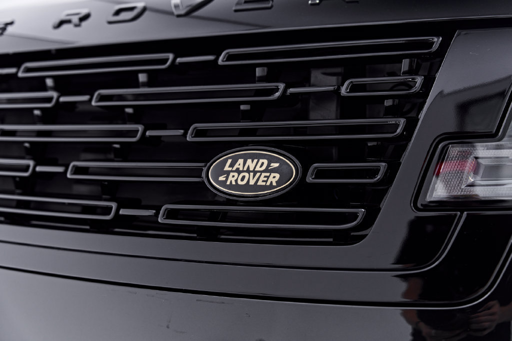 Used 2024 Land Rover Range Rover SE AWD/4WD image 18