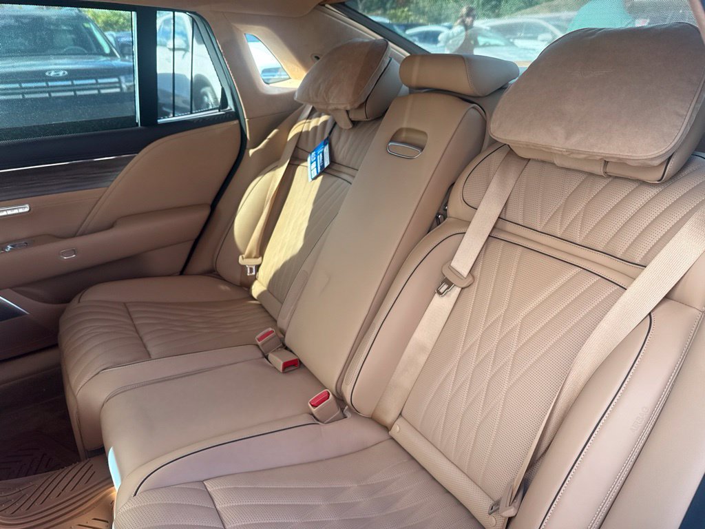 Used 2025 Genesis G90 3.5T AWD/4WD image 21