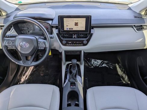 Used 2024 Toyota Corolla Cross L image 15