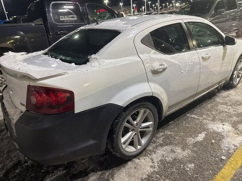 Used 2011 Dodge Avenger Heat image 9