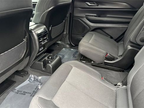 Used 2023 Jeep Grand Cherokee L Laredo image 14