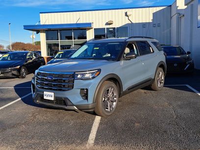 New 2026 Ford Explorer Active w/ Active Comfort Package