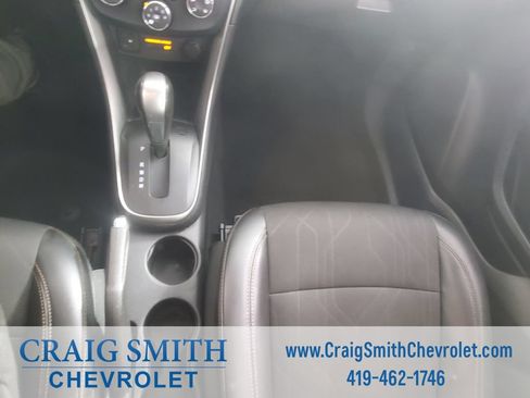 Used 2019 Chevrolet Trax LT w/ LT Convenience Package AWD/4WD image 26