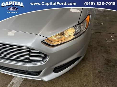 Used 2016 Ford Fusion S image 11