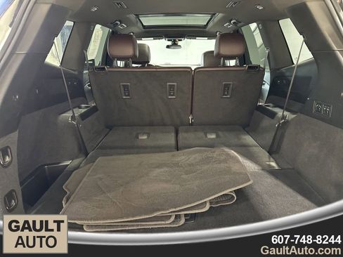 Used 2022 Cadillac XT6 Premium Luxury image 18