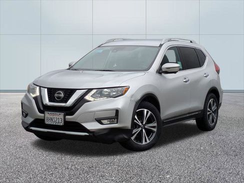 Used 2018 Nissan Rogue SL image 1