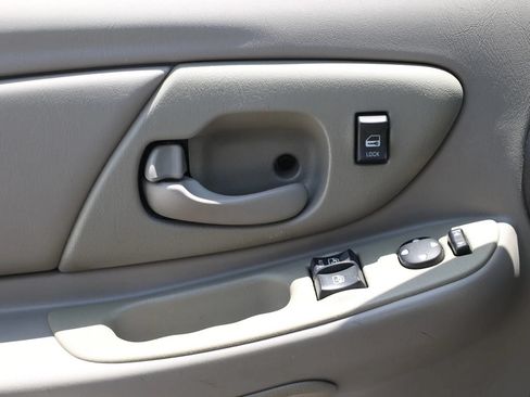 Used 2002 Chevrolet Monte Carlo LS w/ Preferred Equipment Group 1 FWD image 41