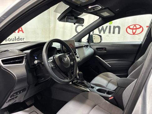 Used 2025 Toyota Corolla Cross AWD Hybrid image 22