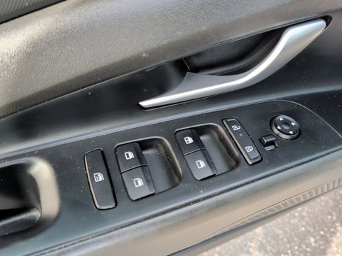 Certified 2024 Hyundai Elantra SE FWD image 32