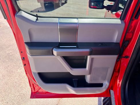 Used 2017 Ford F150 XLT w/ Equipment Group 302A Luxury image 29