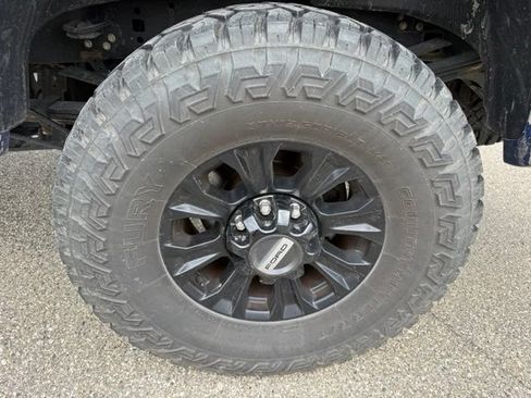 Used 2022 Ford F250 Lariat w/ Tremor Off-Road Package AWD/4WD image 3