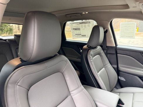 New 2026 Lincoln Corsair Premiere image 22