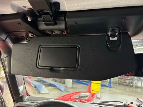 Used 2023 Jeep Wrangler Unlimited Rubicon AWD/4WD image 27
