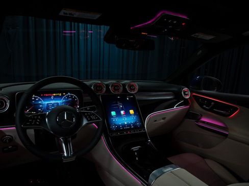 New 2026 Mercedes-Benz GLC 300 image 13