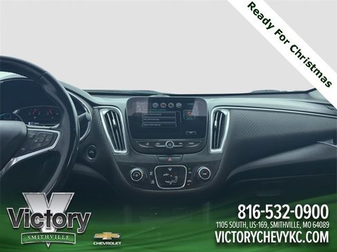 Used 2018 Chevrolet Malibu LT w/ Driver Confidence Package image 15