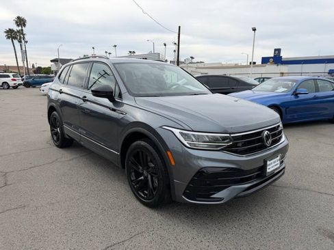 Used 2023 Volkswagen Tiguan SE R-Line FWD image 4