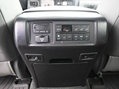 Used 2015 Toyota Sequoia Platinum w/ Four Season Floor Mat Package image 17