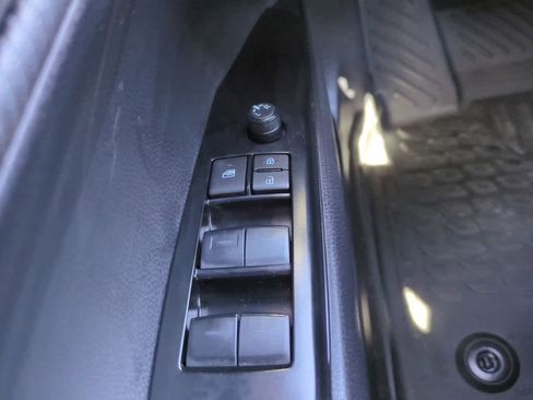 Certified 2026 Toyota Camry SE w/ Convenience Package image 21