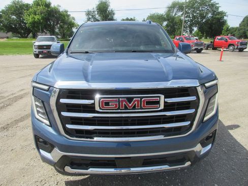 New 2026 GMC Yukon Elevation w/ Elevation Premium Package AWD/4WD image 10