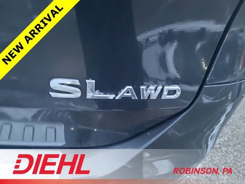 Used 2016 Nissan Rogue SL w/ SL Premium Package image 5