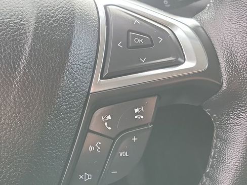 Certified 2022 Ford Edge SEL image 9