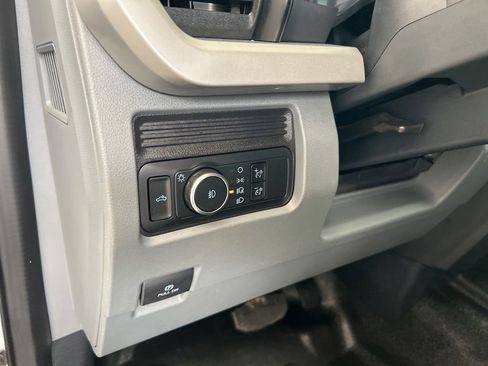 Used 2024 Ford F350 XL w/ FX4 Off-Road Package AWD/4WD image 41