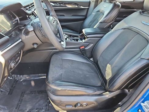 Used 2022 Jeep Grand Cherokee Trailhawk w/ Advanced Protech Group II image 17