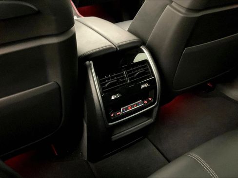 Used 2020 BMW X5 M50i w/ Executive Package image 10