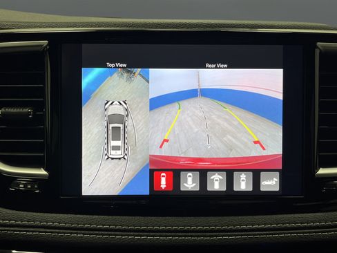 New 2026 Chrysler Pacifica Limited w/ Trailer Tow Group AWD/4WD image 11