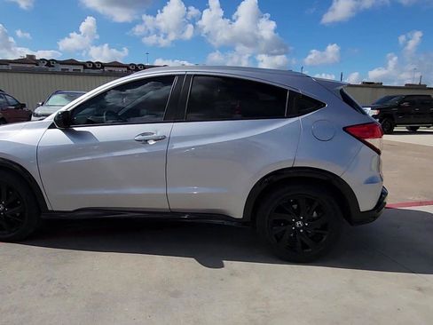 Used 2022 Honda HR-V Sport image 6