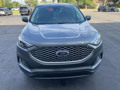 Certified 2024 Ford Edge SEL w/ Convenience Package AWD/4WD image 2