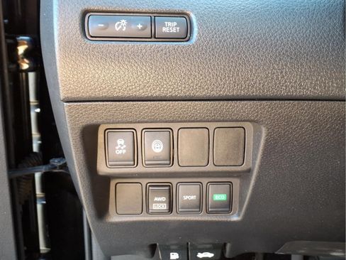 Used 2020 Nissan Rogue Sport S AWD/4WD image 20