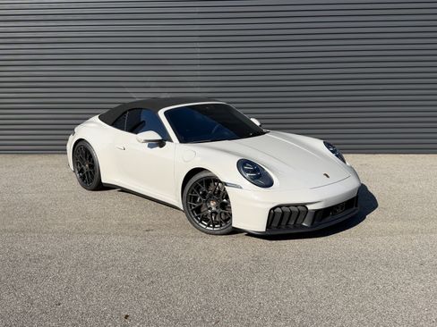 Certified 2026 Porsche 911 Carrera GTS image 7