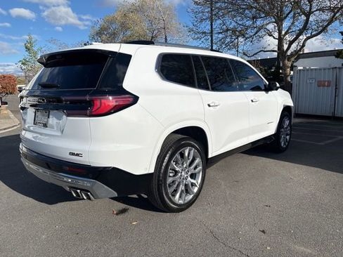 Used 2026 GMC Acadia Denali w/ Super Cruise Package image 6