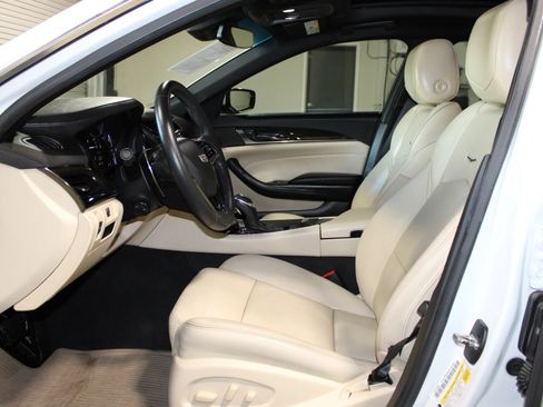 Used 2018 Cadillac CTS Luxury RWD image 9