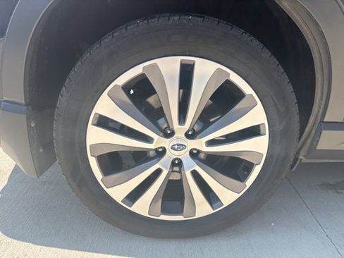 Used 2021 Subaru Ascent Limited w/ Technology Package image 12