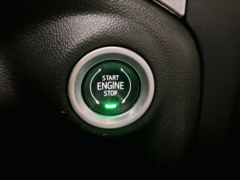Used 2021 GMC Sierra 1500 SLT RWD image 33